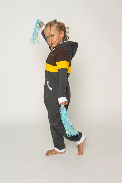 Sofa Killer grafito spalvos vaikiškas kombinezonas rudais pečiais