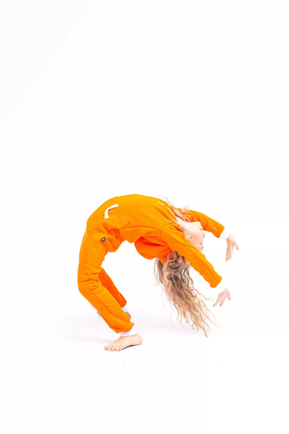 Sofa Killer oranžinis vaikiškas kombinezonas