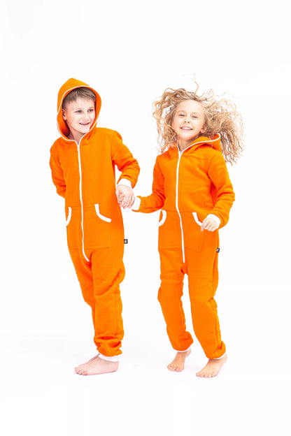 Sofa Killer oranžinis vaikiškas kombinezonas