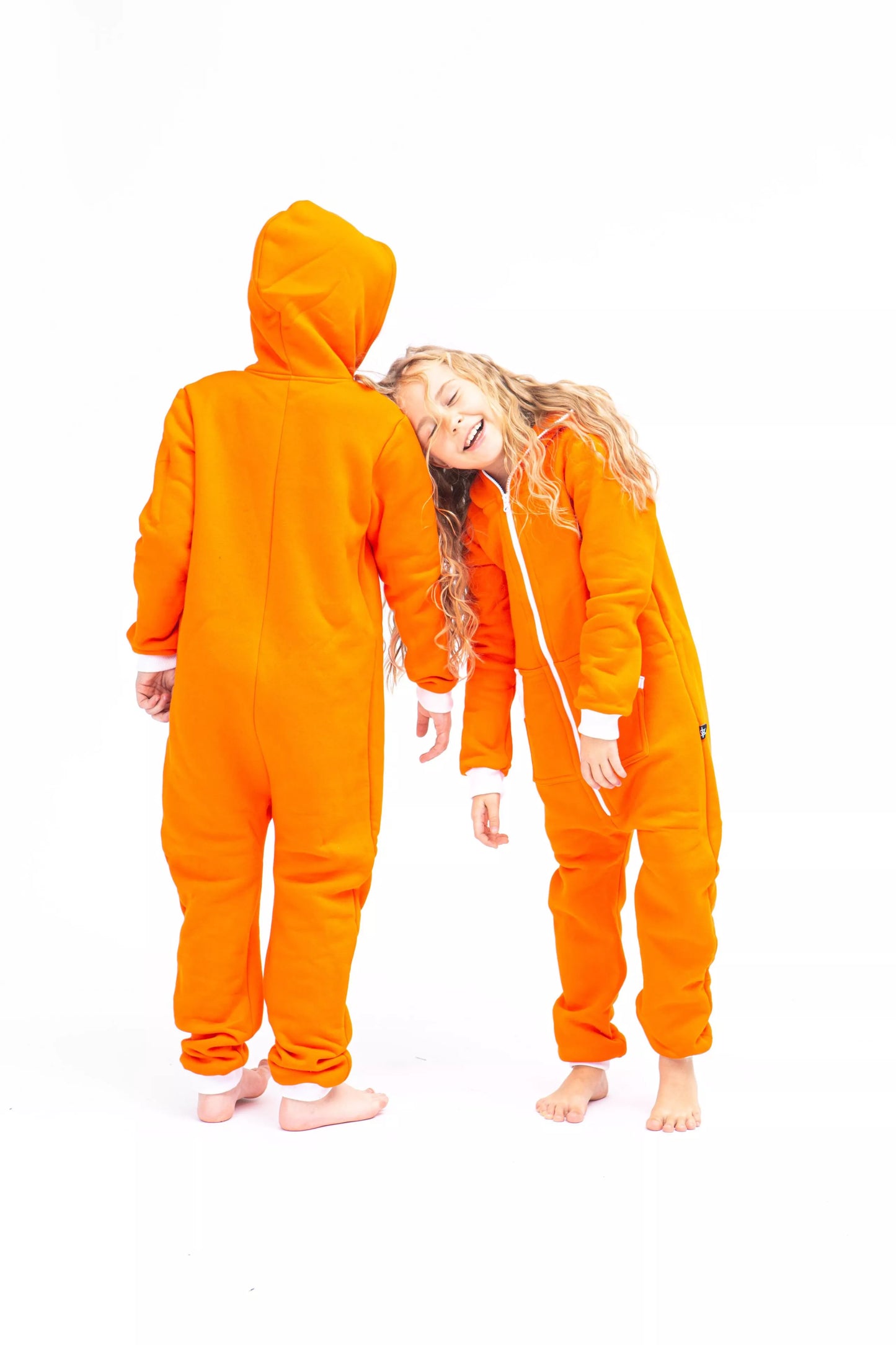 Sofa Killer oranžinis vaikiškas kombinezonas