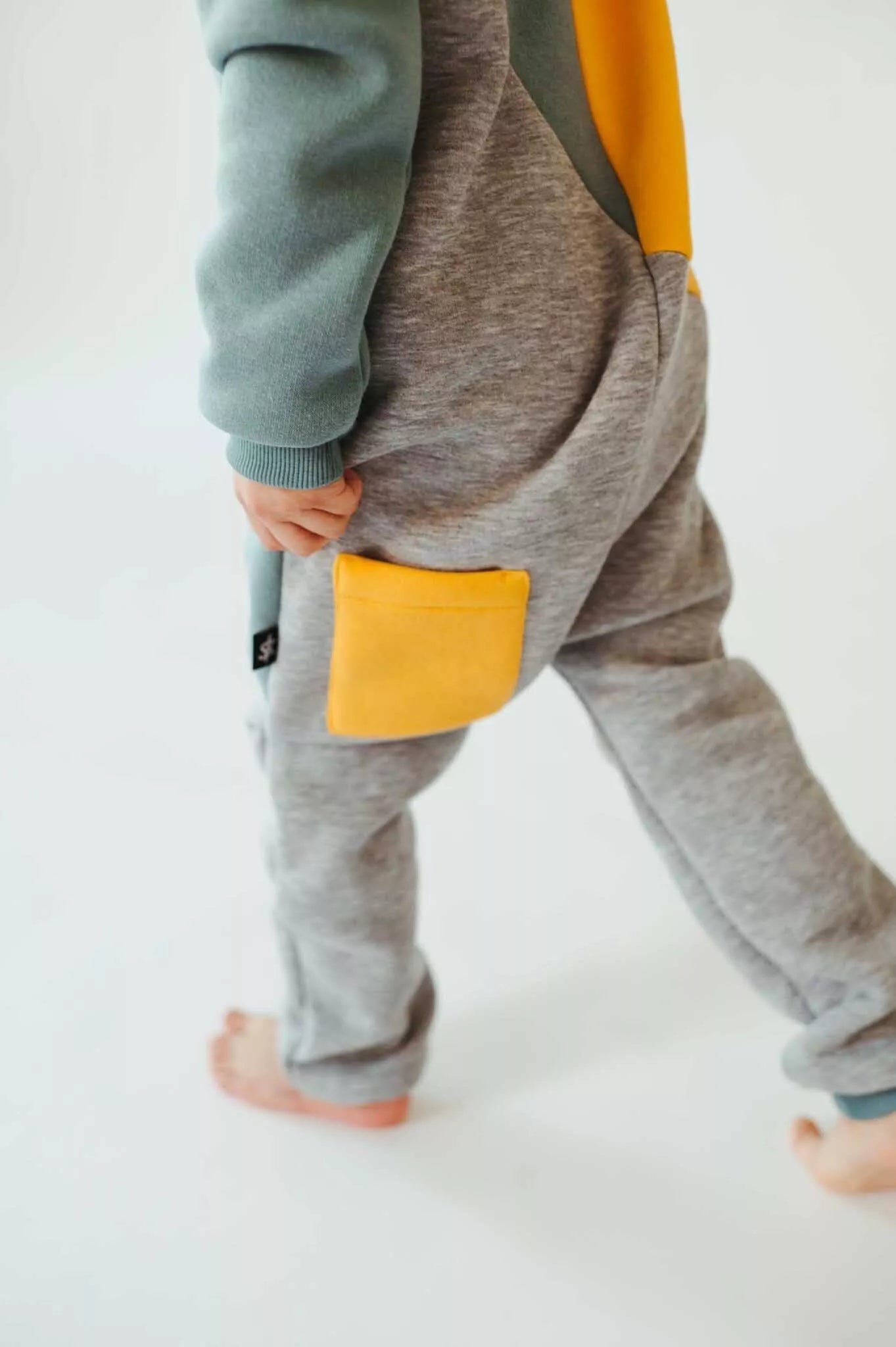 Sofa Killer trispalvis vaikiškas kombinezonas Sunset