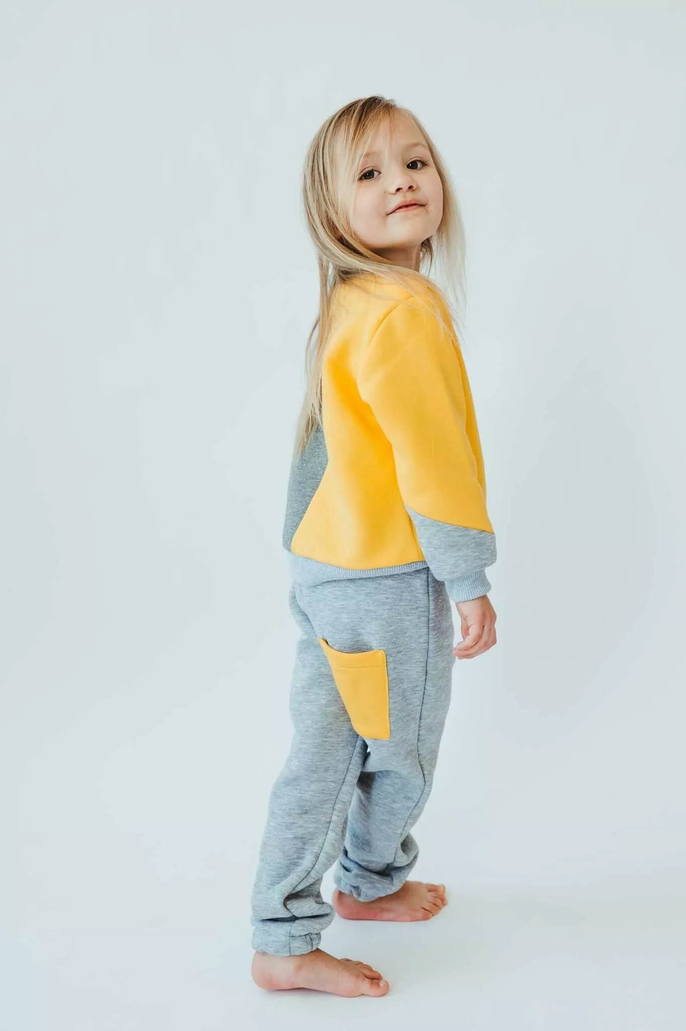 Sofa Killer trispalvis vaikiškas džemperis Sunny